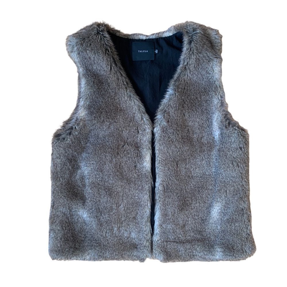 Aritzia Talula Faux Fur Vest Size Medium